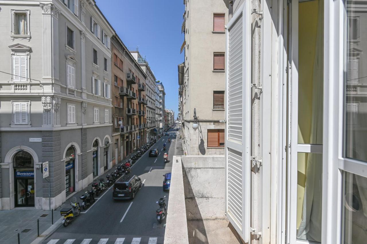 Adria Luxury Residence - Centro Trieste Eksteriør bilde